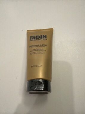 ISDIN exfoliating Scrub